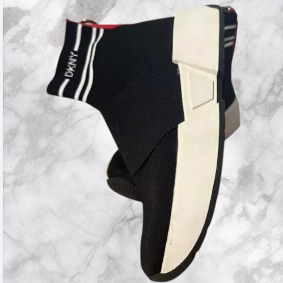 DKNY Marini Women's Sneakers Black Slip-On Sneaker Shoes Size 7.5 - Picture 4 of 8